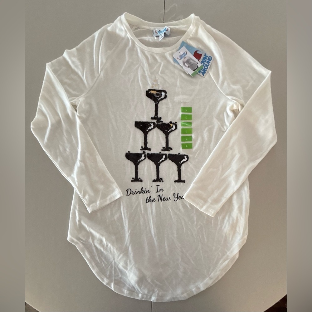 ROCKIN’ AROUND | ladies sequin New Years top. Size: L